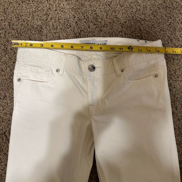 Express white cropped skinny Stella low rise jean - Picture 12 of 12